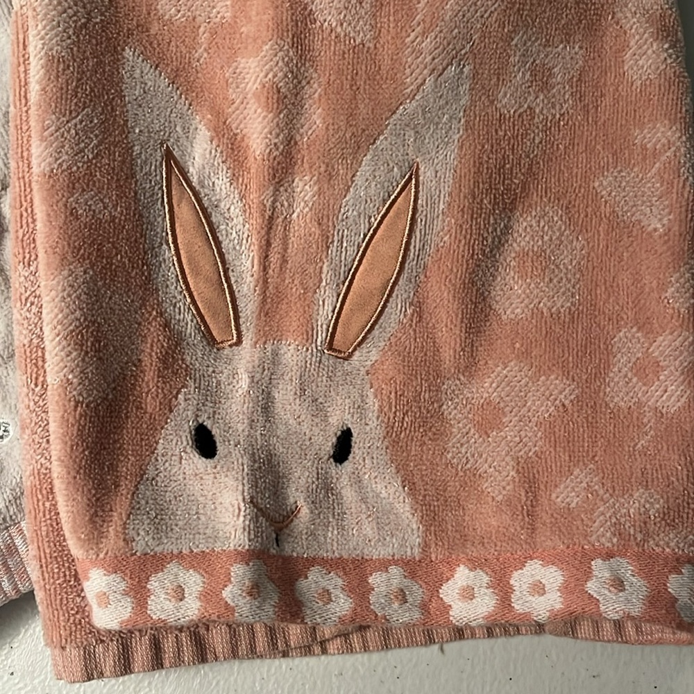 Cute Bunny Towel Set in Pink and White with Shower Curtain - Picture 2 of 5